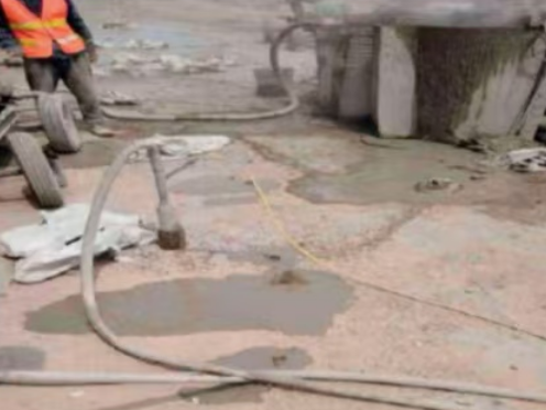 路北水泥混凝土路面板底注浆技术 路面脱空注浆整治方案